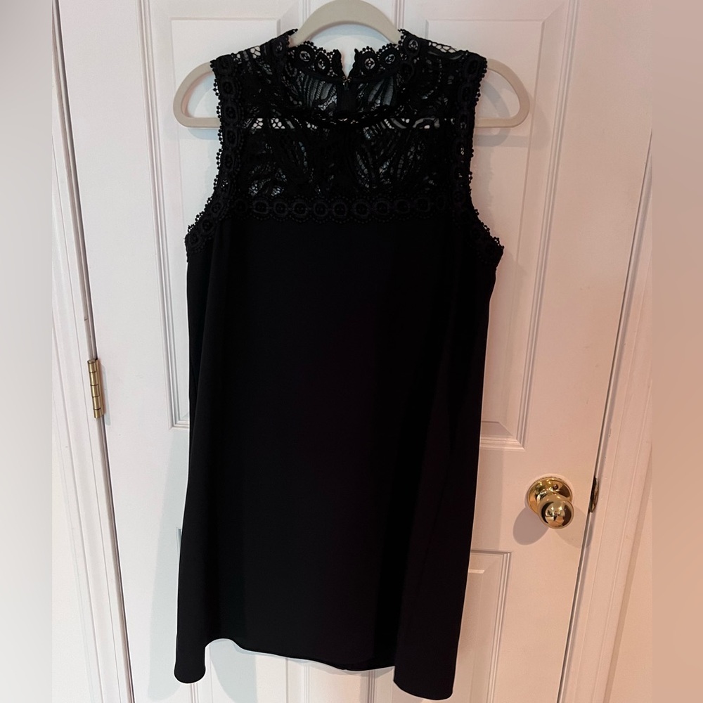 Lilly Pulitzer Elegant Black Lace Sleeveless Dress